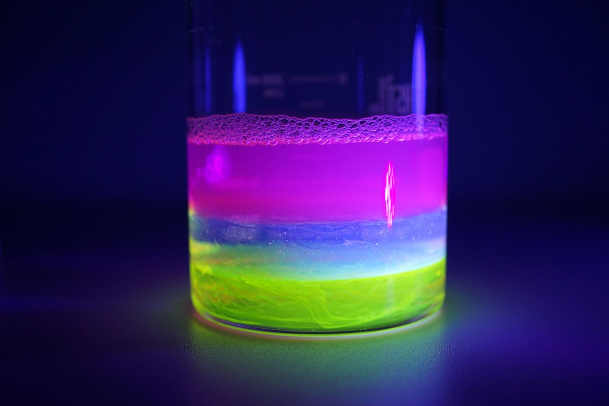 urine jaune fluo